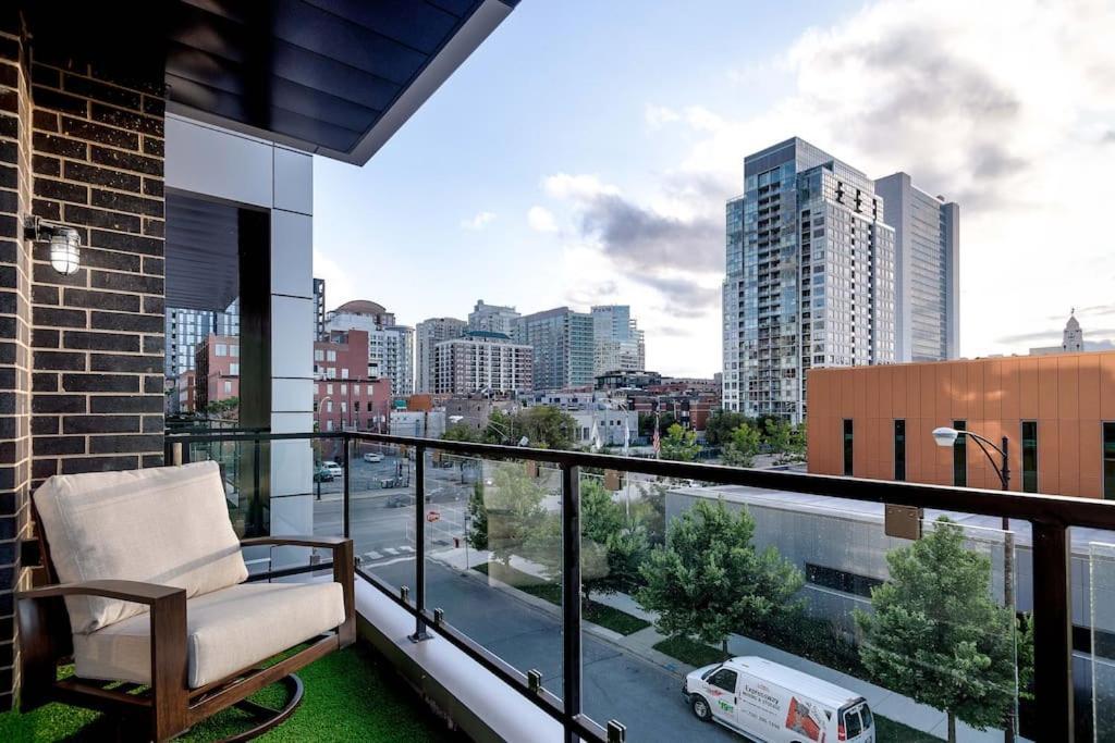 Breathtaking Downtown Penthouse A - Sleeps 11 Villa Chicago Exterior photo