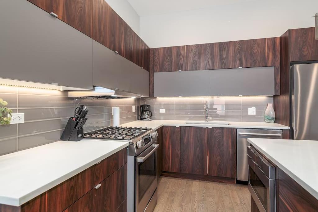 Breathtaking Downtown Penthouse A - Sleeps 11 Villa Chicago Exterior photo