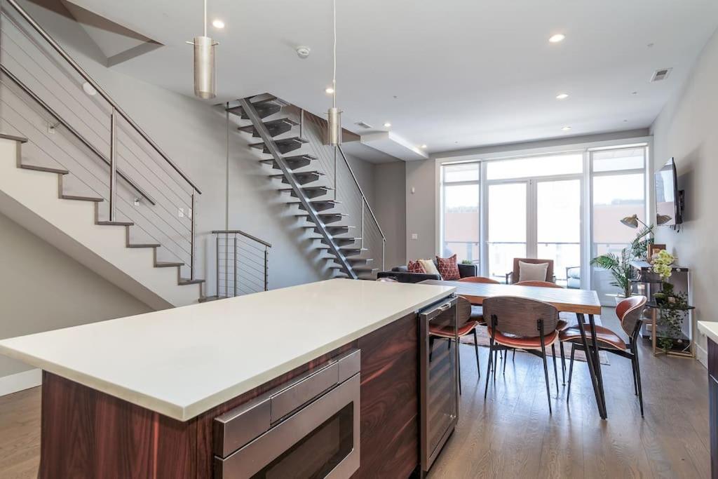 Breathtaking Downtown Penthouse A - Sleeps 11 Villa Chicago Exterior photo